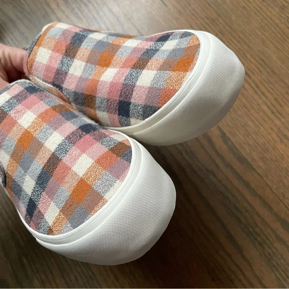 SeaVees, Baja Slip On Platform in Chai Check Flannel Women 9
